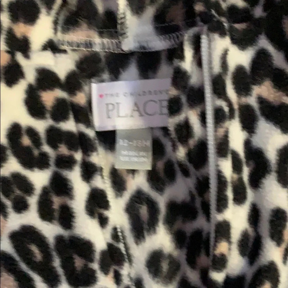 Bundle of The Children’s Place Set Size 12-18 mos - Picture 3 of 6